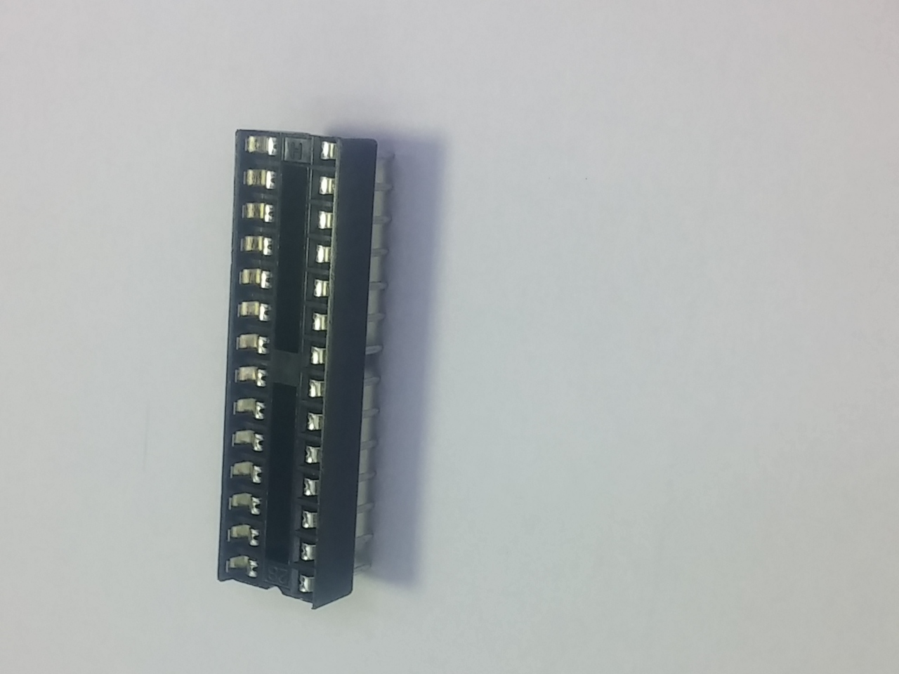IC SOCKET 28 PIN